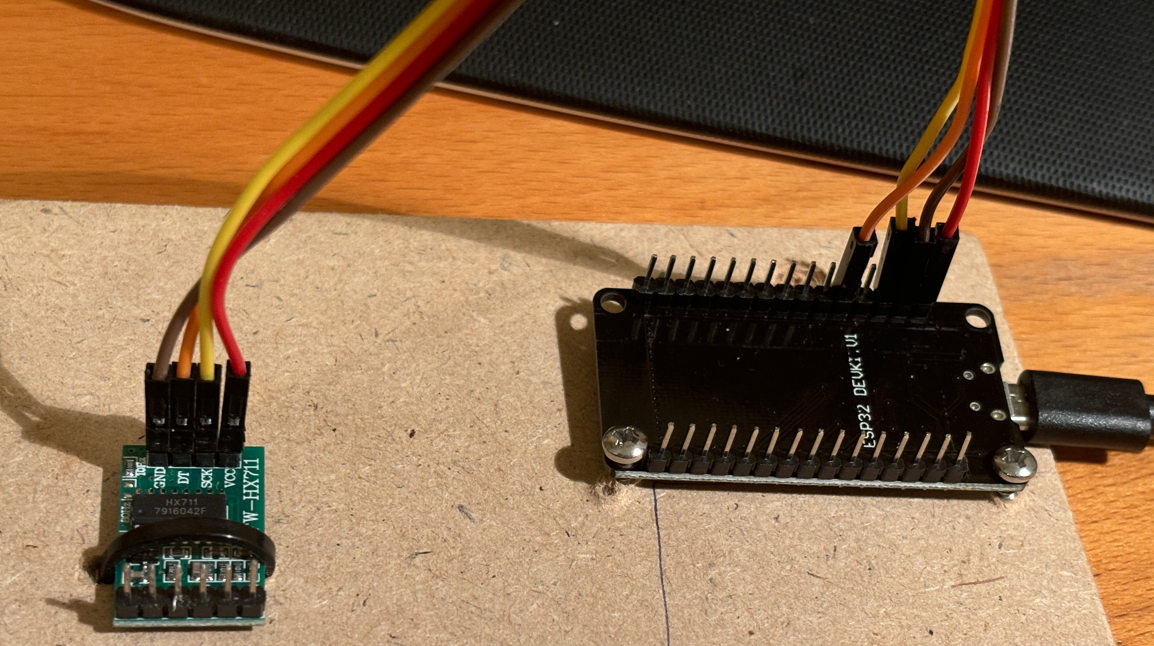 HX711 amplifier module (left) and ESP32 (right)